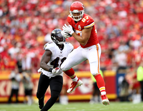 Travis Kelce flames Dee Ford, channels brother Jason in rowdy